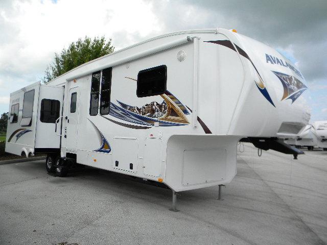 New 2012 Keystone Avalanche 330RE Fifth Wheel For Sale